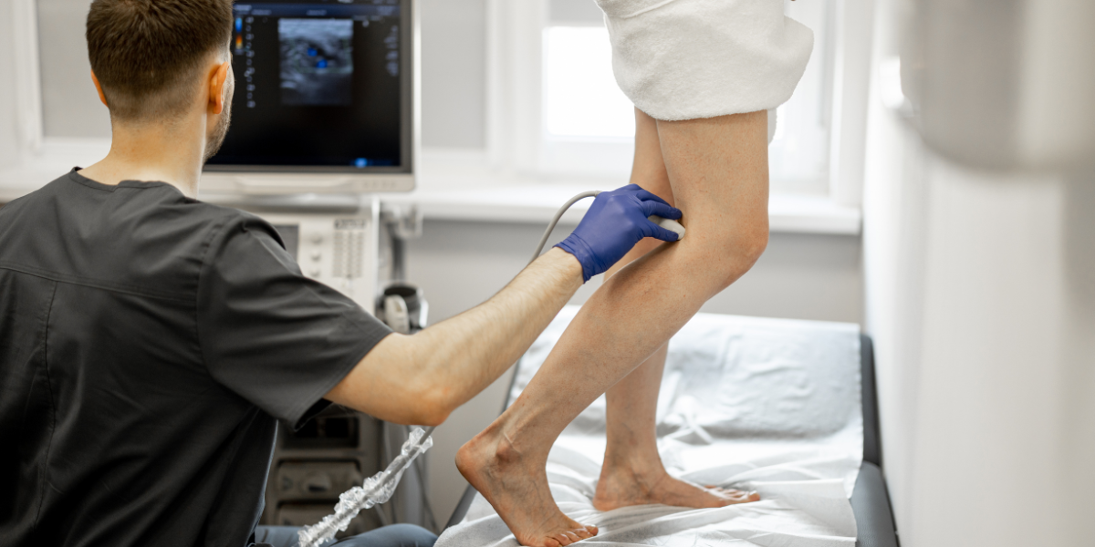 How Vein Specialists Diagnose the Cause of Leg Cramps
