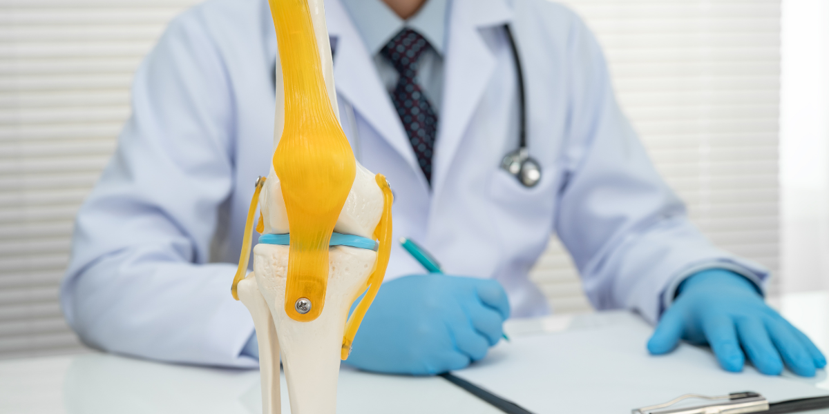 How We Help Patients With Knee Pain At TeamMD In Clifton